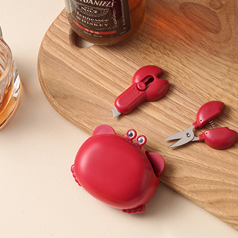 🦀  Multifunctional Magnetic Crab-Shaped Bottle Opener – Strong magnet & rust-proof – Catches caps, great for fridge or bar